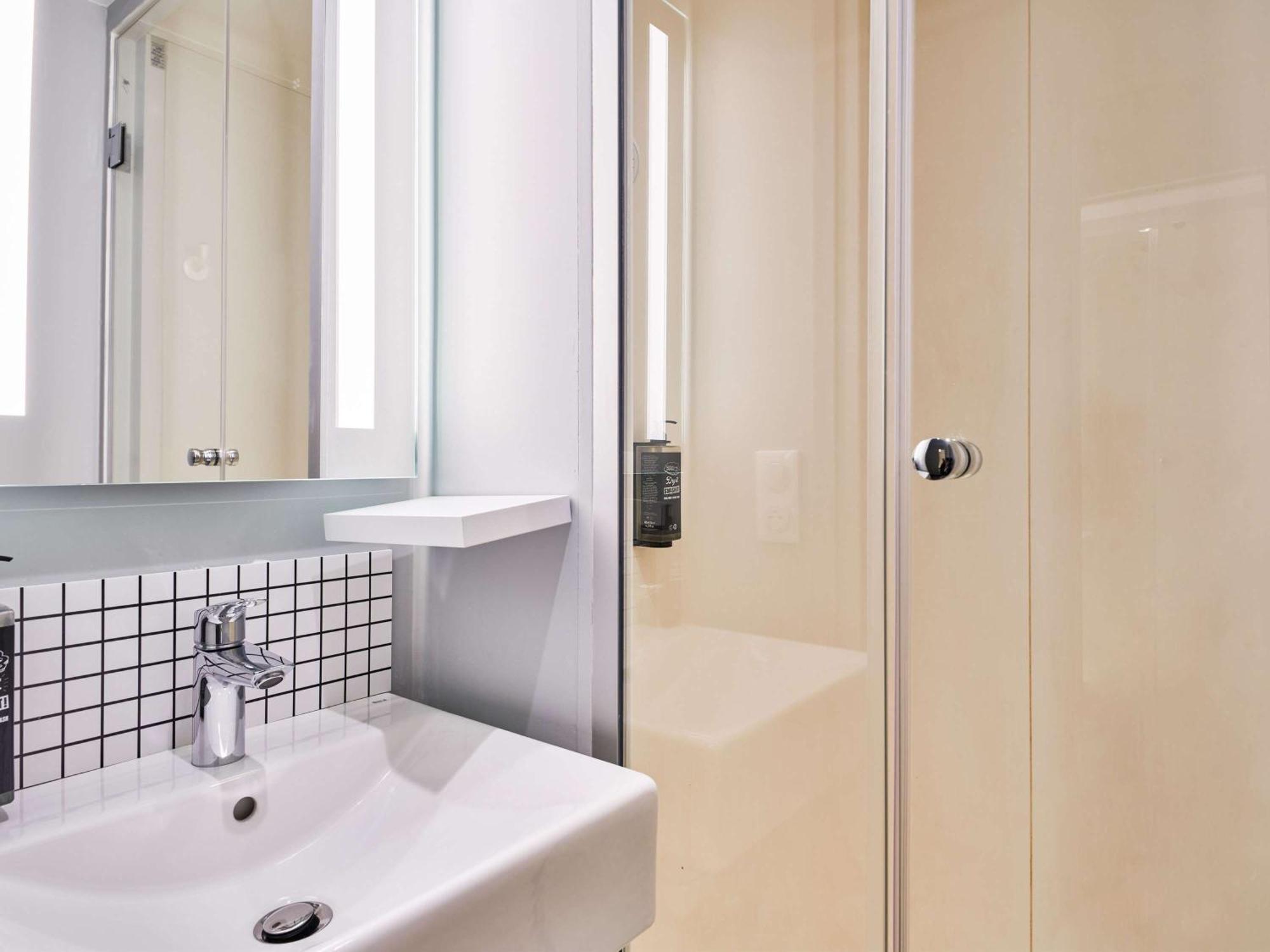 Ibis Budget Saint-Maurice Ngoại thất bức ảnh