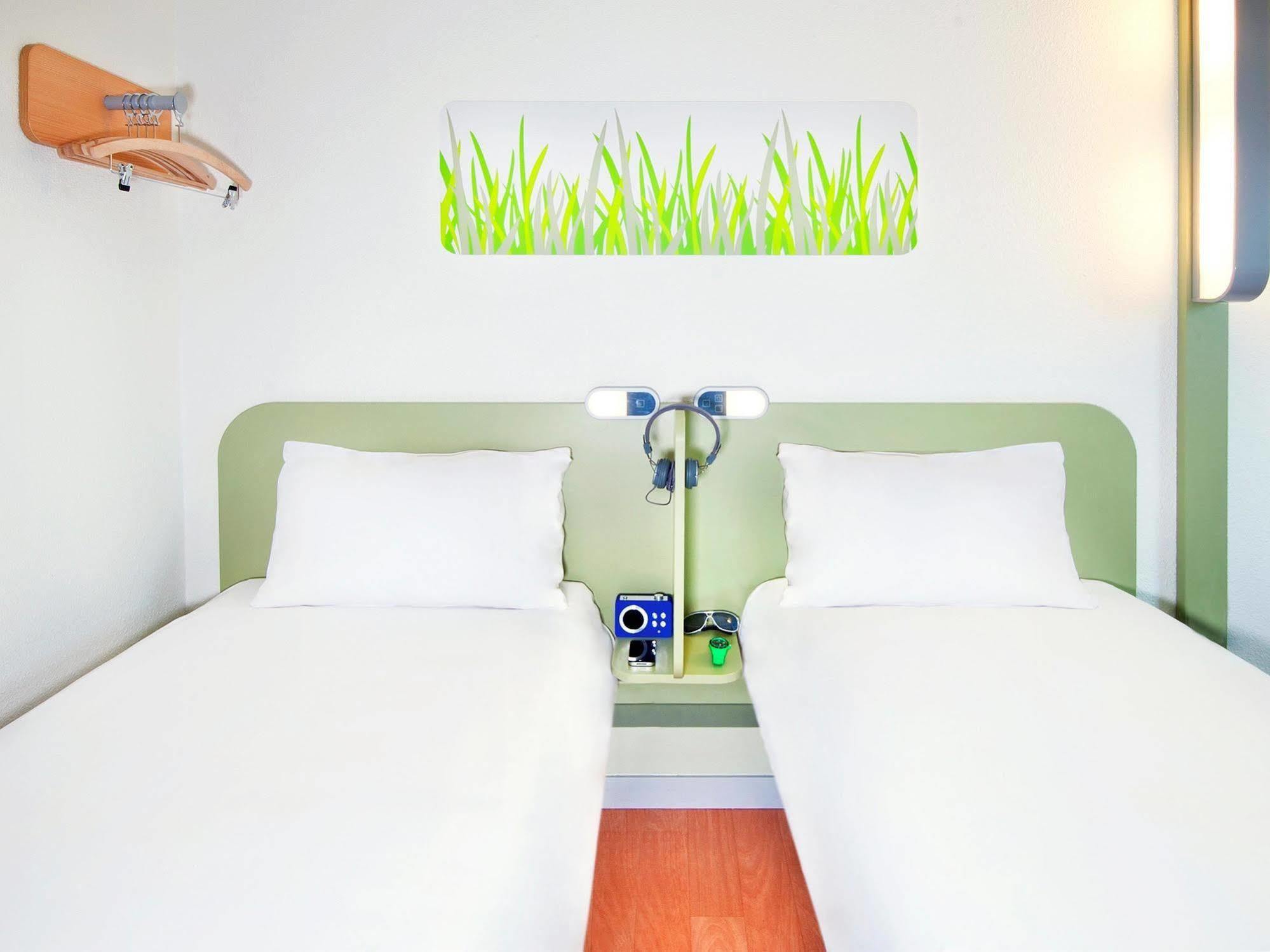 Ibis Budget Saint-Maurice Ngoại thất bức ảnh